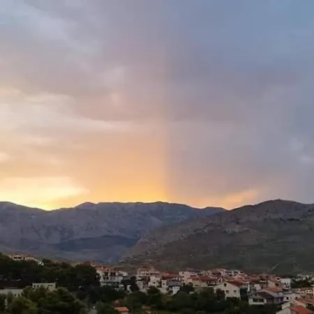 아파트 Mila & Miro