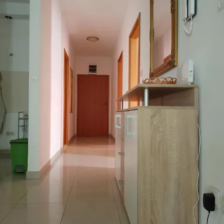 Mila & Miro Appartement *